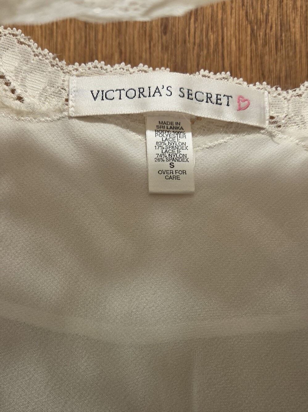 Victoria's Secret Vintage Like New Ivory Lace Chemise with Satin Bow SzS - Picture 5 of 10